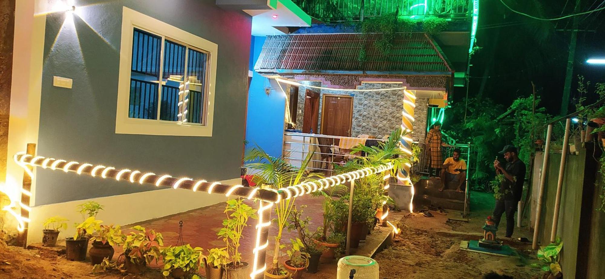 Ssa Home Stay In 2 Minute Waking Beach Gokarna  Exterior photo